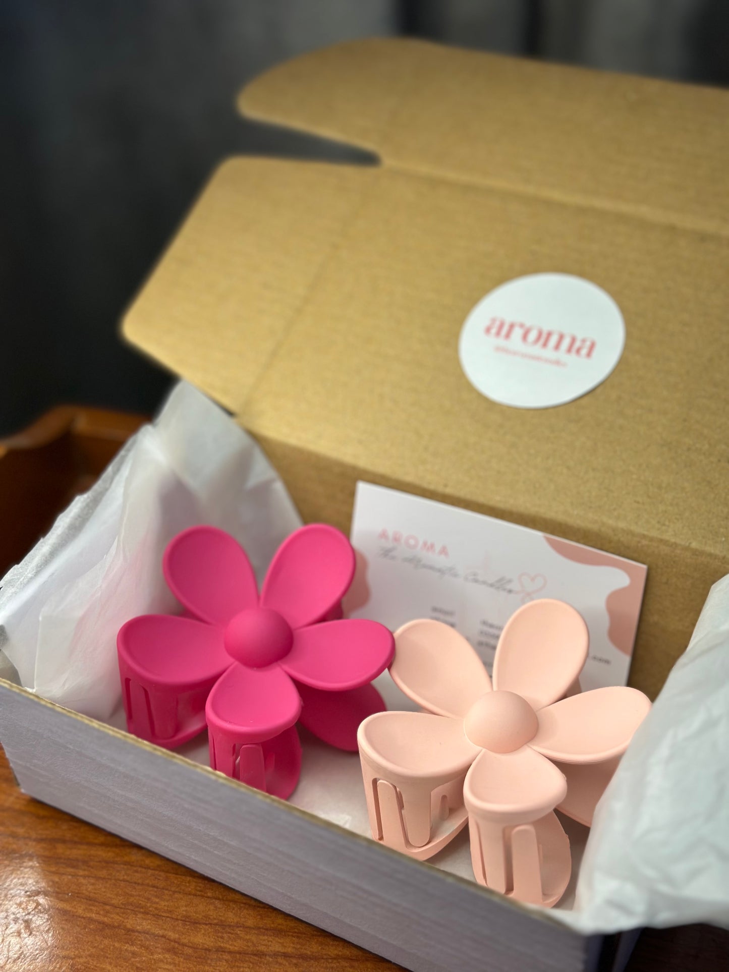 Full size floral claw clips - Set of 2