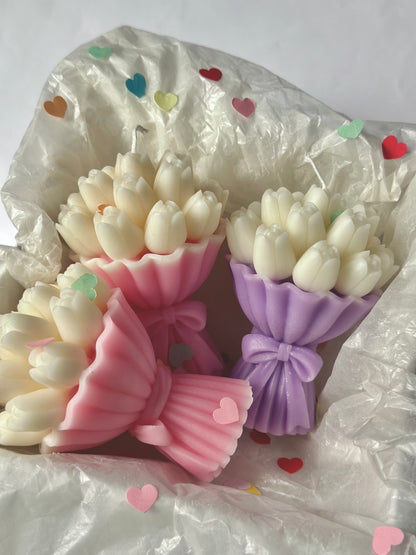 Petals & pleat tulip bouquet candle