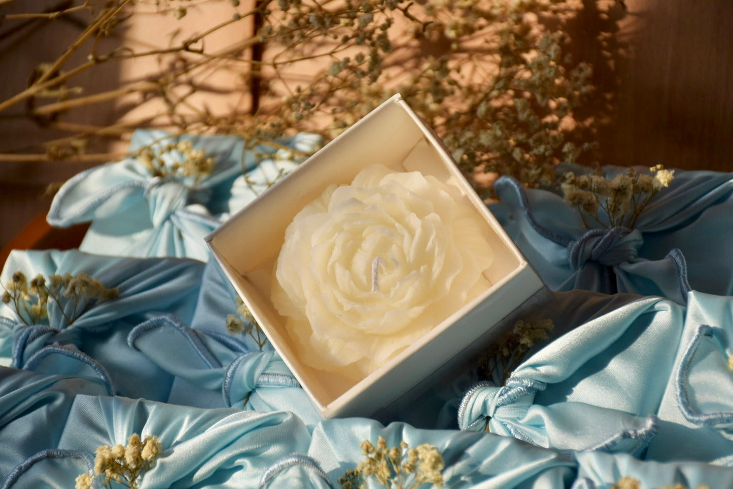 Big blossom scented candle - wrapped in silk with baby breath