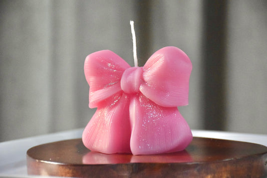 Bow shaped scented candle